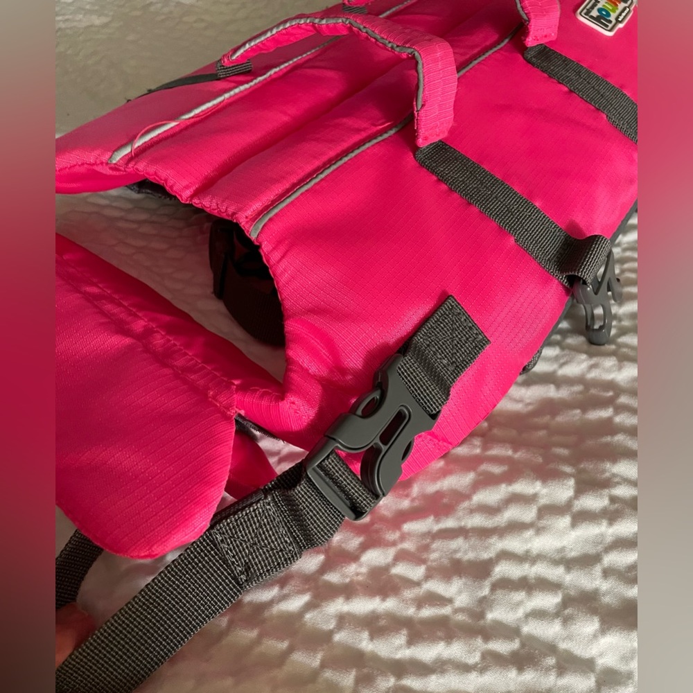 DOG swimming life JACKET -medium! Ore owned. Fits a 12-25 pound dog hot pink! - Picture 7 of 16